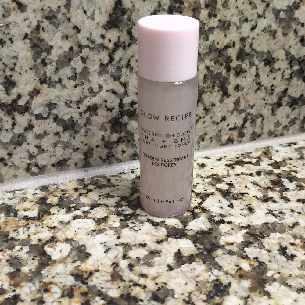 Glow Recipe Watermelon Glow PHA + BHA Pore-tight toner, 25 ml / 0.84 fl oz
